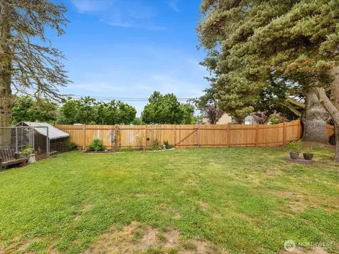 5326 64th Street NE Marysville WA 98270