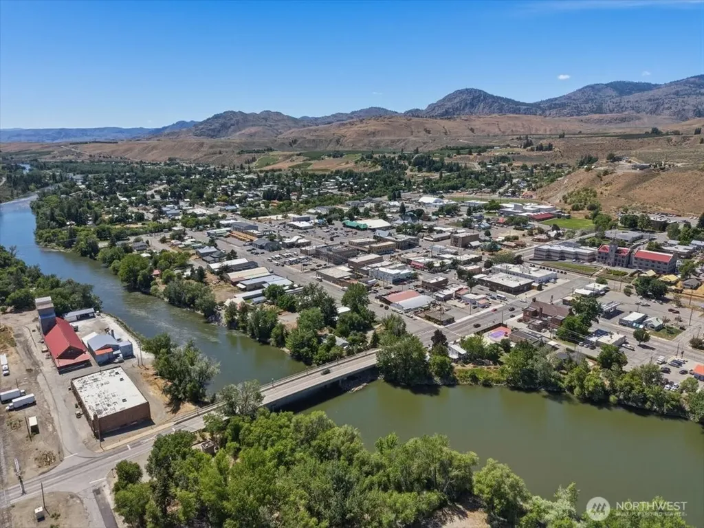 203 2nd Avenue S Okanogan WA 98840