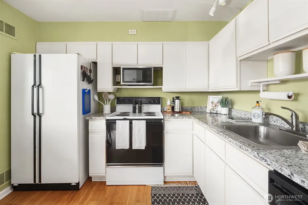 12742 Palatine Avenue N Seattle WA 98133