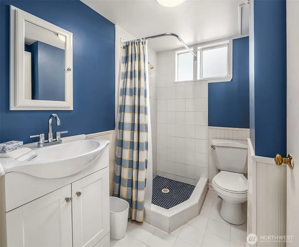 12742 Palatine Avenue N Seattle WA 98133
