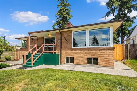 12742 Palatine Avenue N Seattle WA 98133