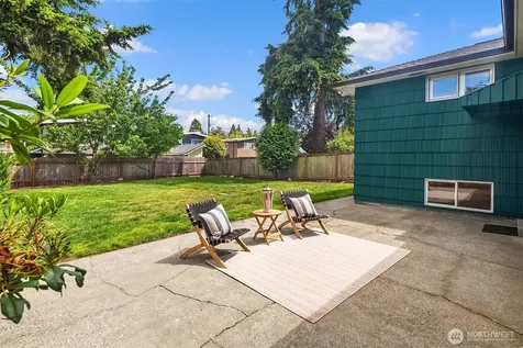 12742 Palatine Avenue N Seattle WA 98133