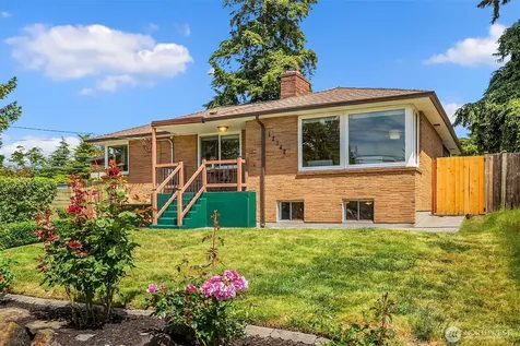 12742 Palatine Avenue N Seattle WA 98133