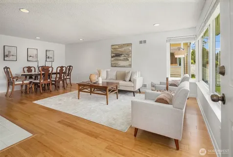 12742 Palatine Avenue N Seattle WA 98133