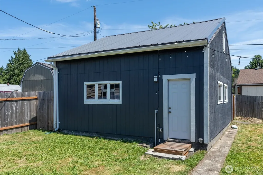112 S Gold Street Centralia WA 98531