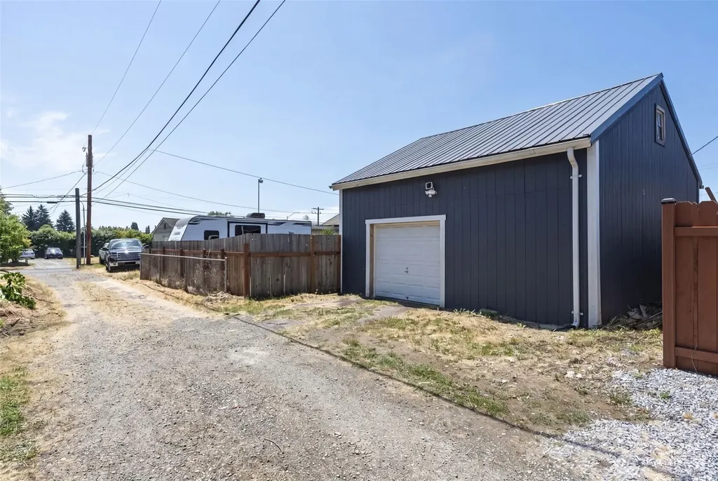 112 S Gold Street Centralia WA 98531