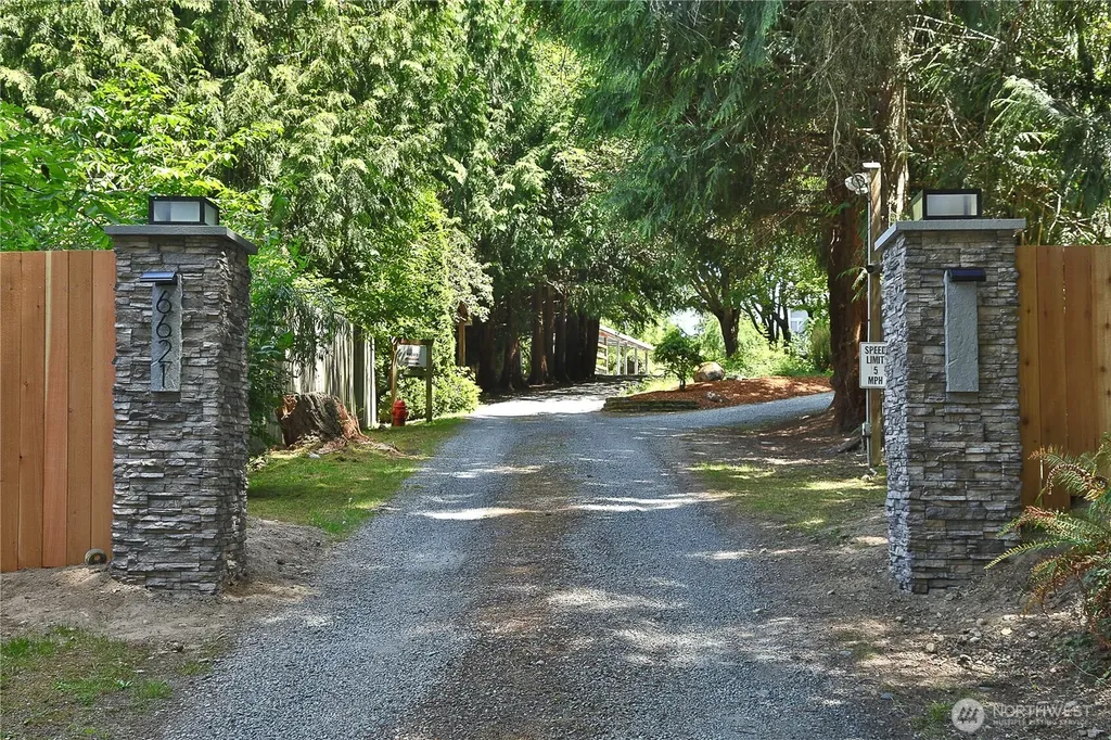 6621 Sills Road Clinton WA 98236