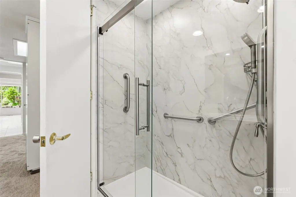 2406 Emerald Drive Milton WA 98354