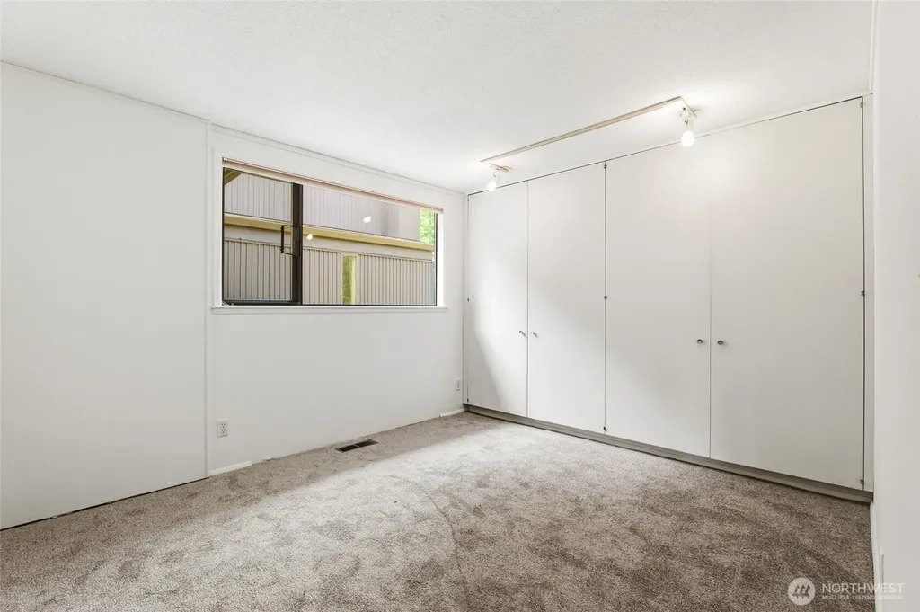 2406 Emerald Drive Milton WA 98354