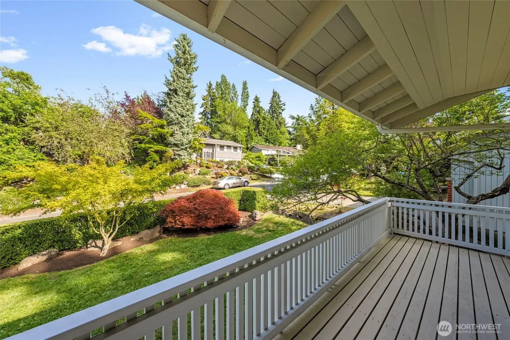 3401 79th Avenue SE Mercer Island WA 98040