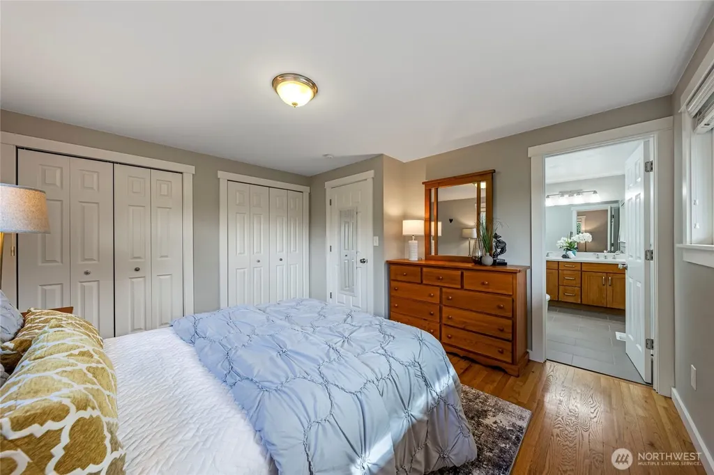 3401 79th Avenue SE Mercer Island WA 98040