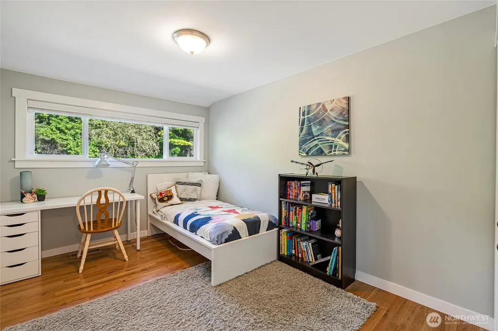 3401 79th Avenue SE Mercer Island WA 98040