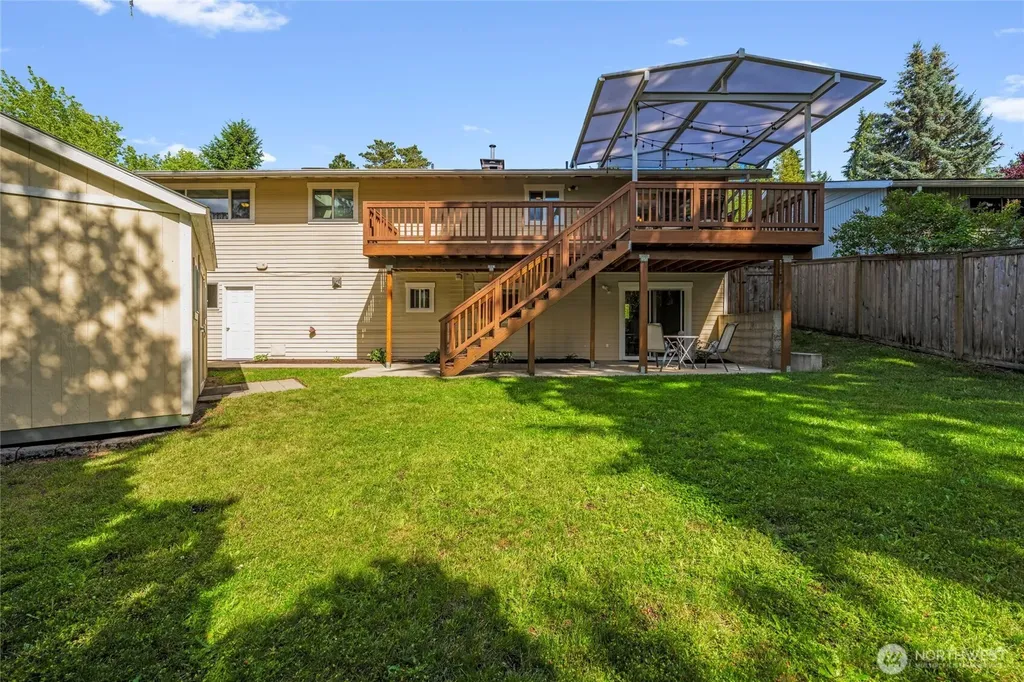 3401 79th Avenue SE Mercer Island WA 98040
