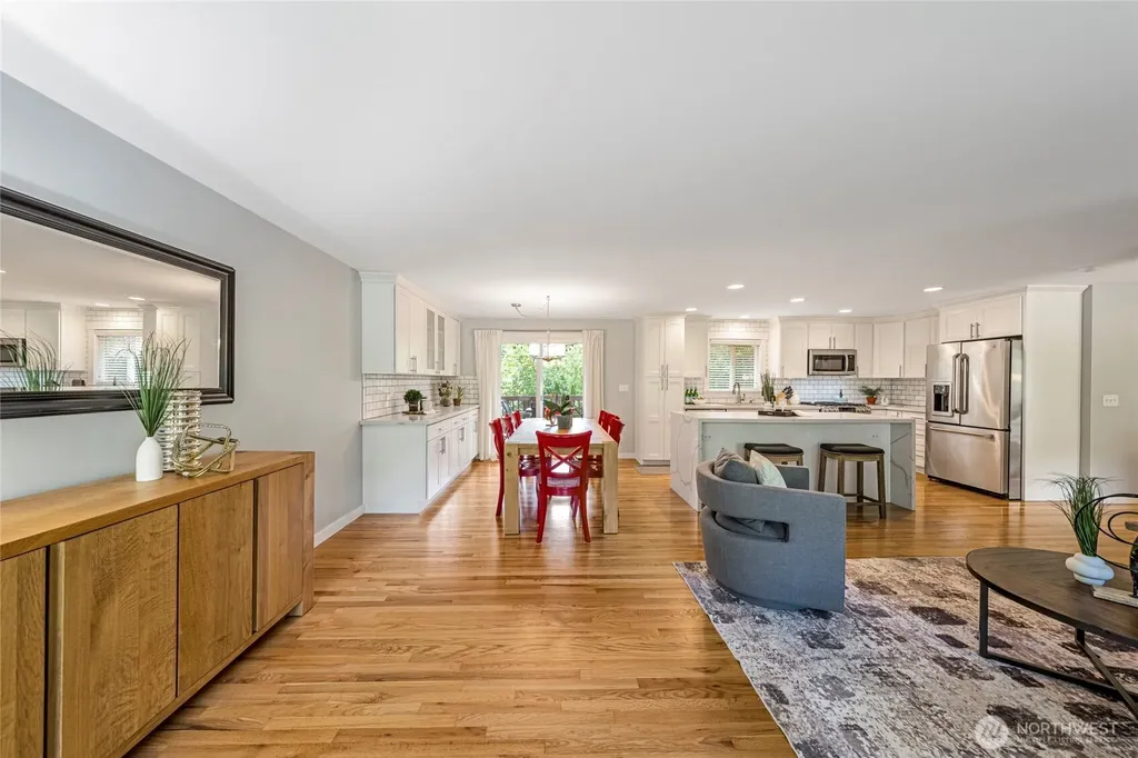3401 79th Avenue SE Mercer Island WA 98040