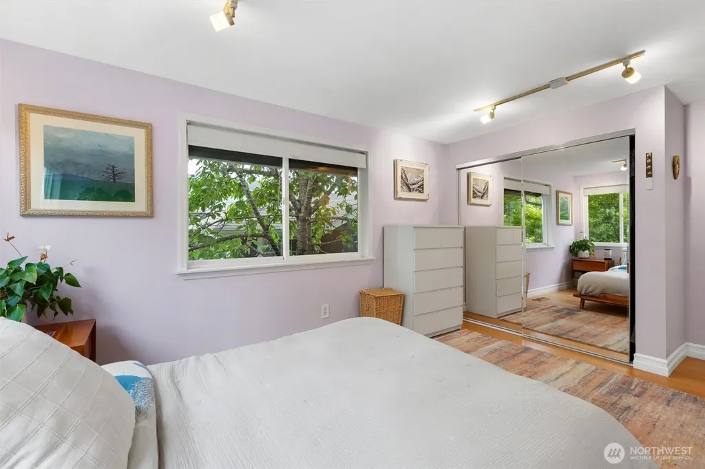 3238 Walnut Avenue SW Seattle WA 98116