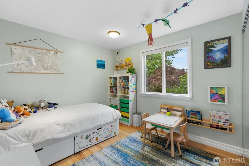 3238 Walnut Avenue SW Seattle WA 98116