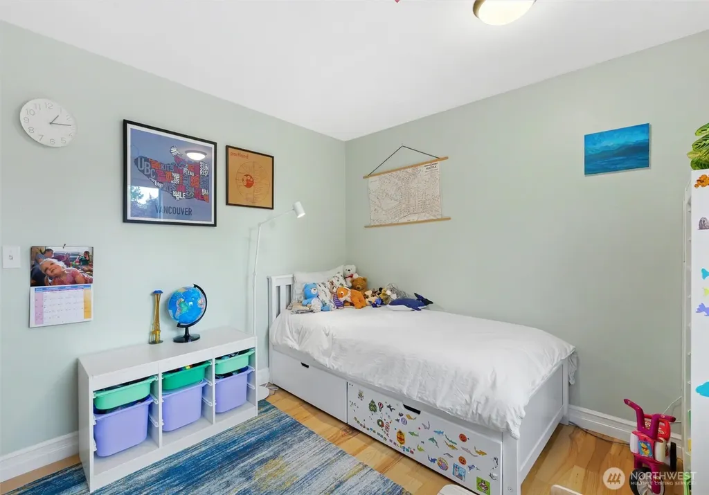 3238 Walnut Avenue SW Seattle WA 98116