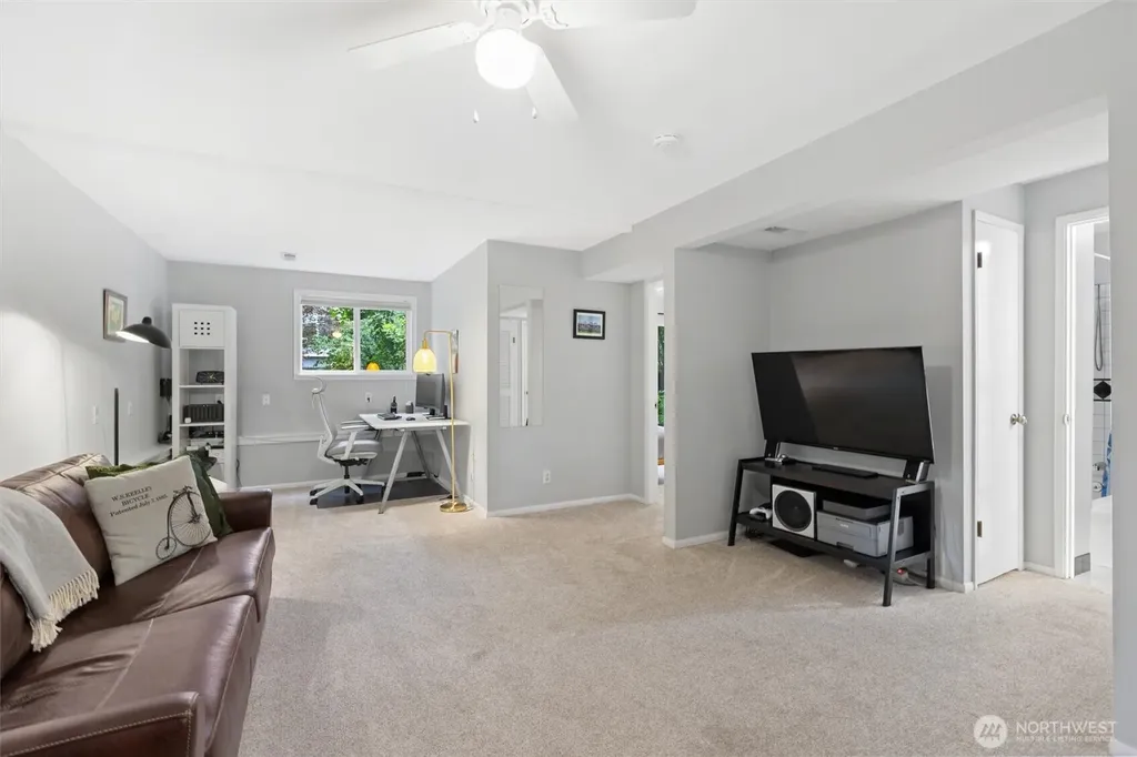 3238 Walnut Avenue SW Seattle WA 98116