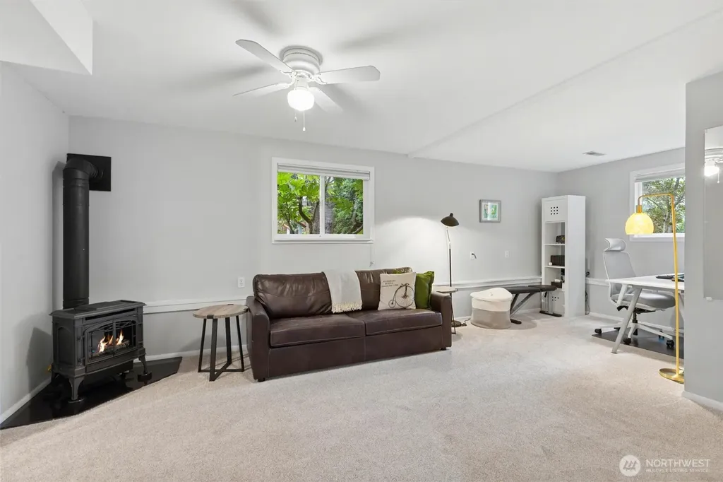 3238 Walnut Avenue SW Seattle WA 98116