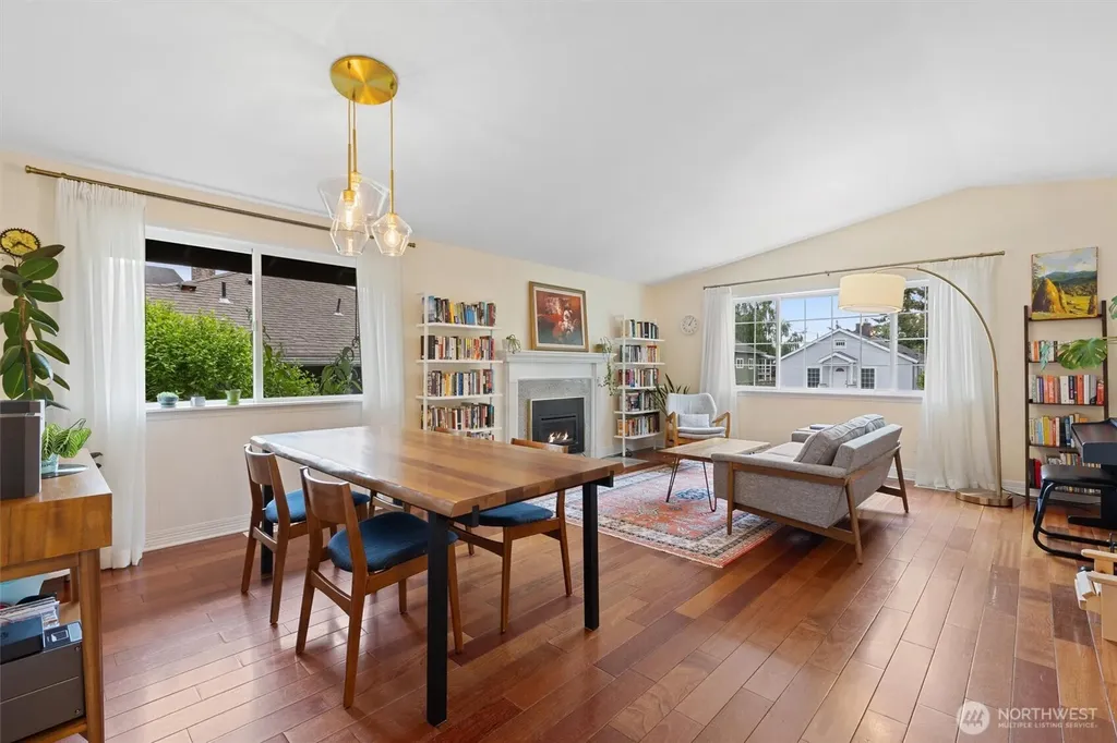 3238 Walnut Avenue SW Seattle WA 98116