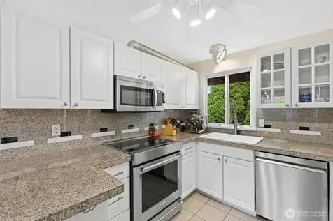 3238 Walnut Avenue SW Seattle WA 98116