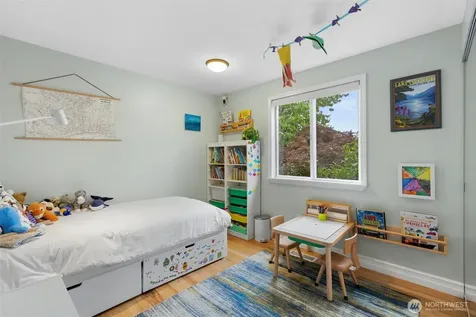 3238 Walnut Avenue SW Seattle WA 98116
