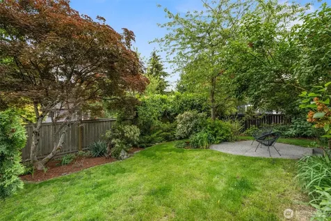 3238 Walnut Avenue SW Seattle WA 98116