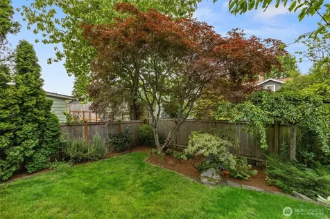 3238 Walnut Avenue SW Seattle WA 98116