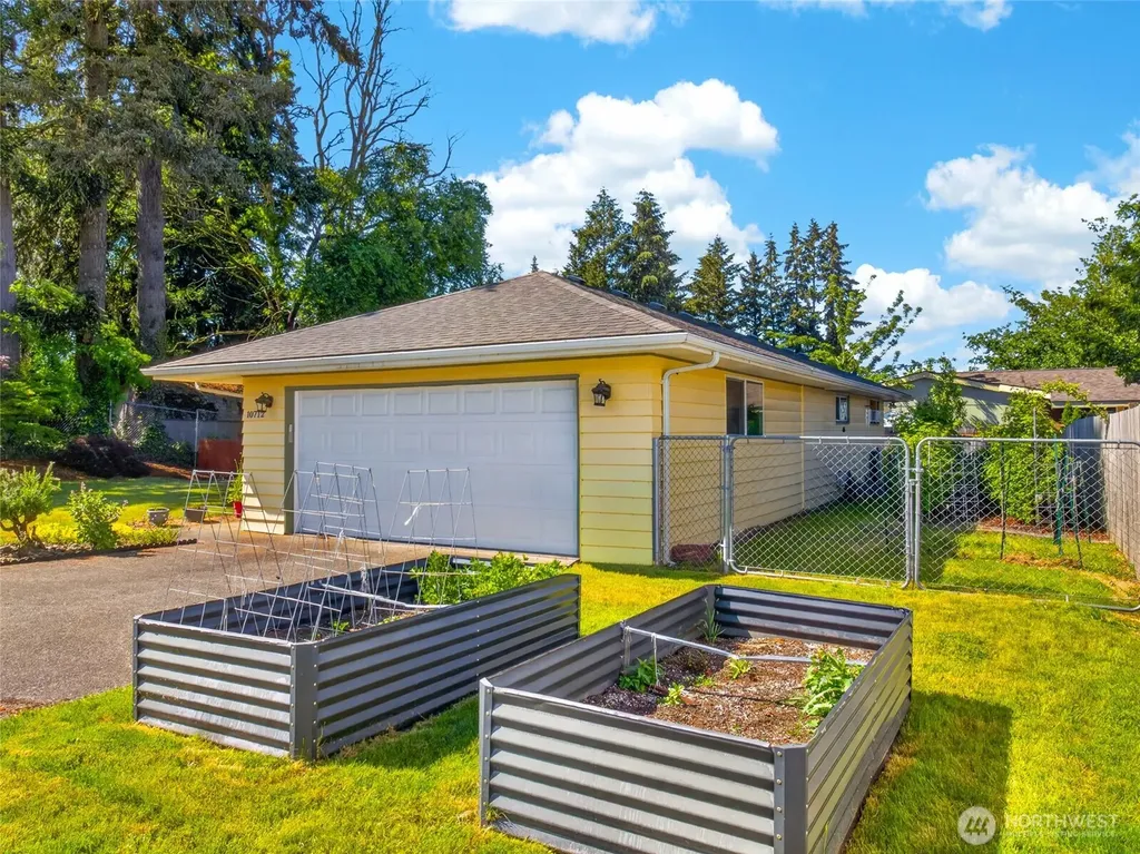 10712 NE 67 Street Vancouver WA 98662