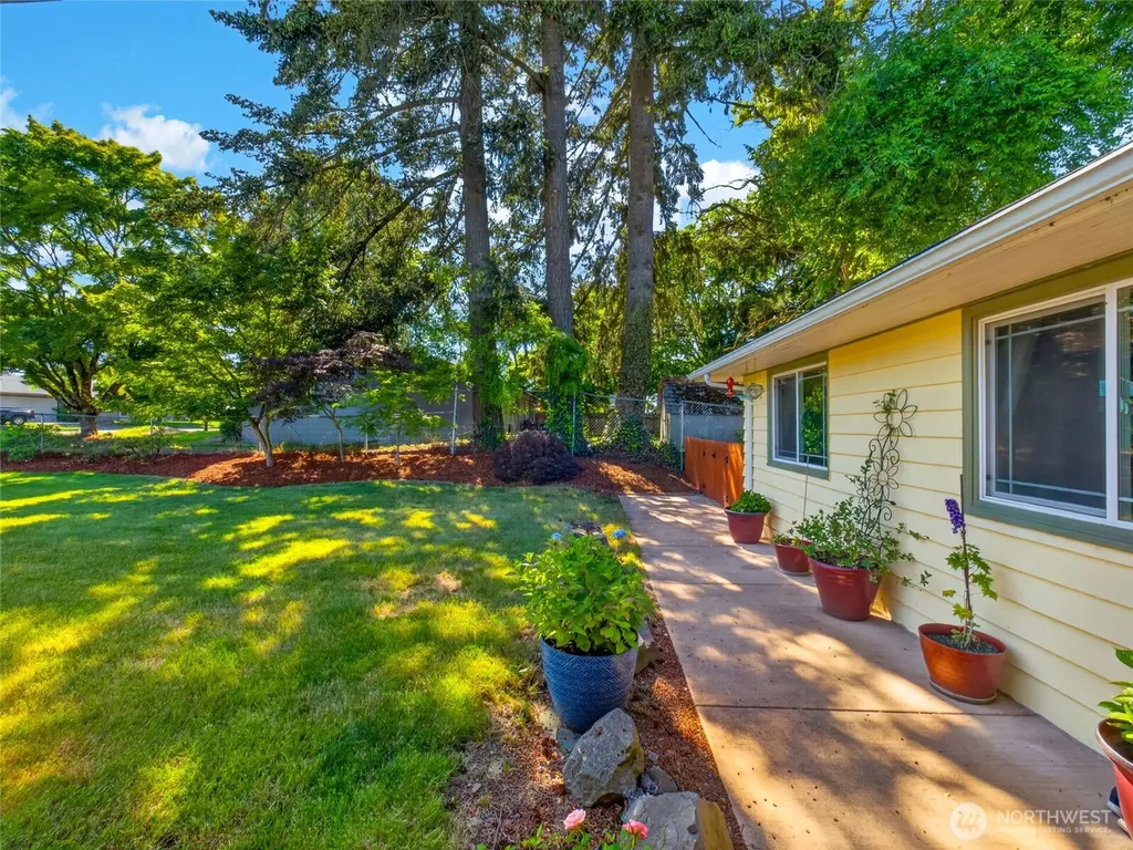 10712 NE 67 Street Vancouver WA 98662