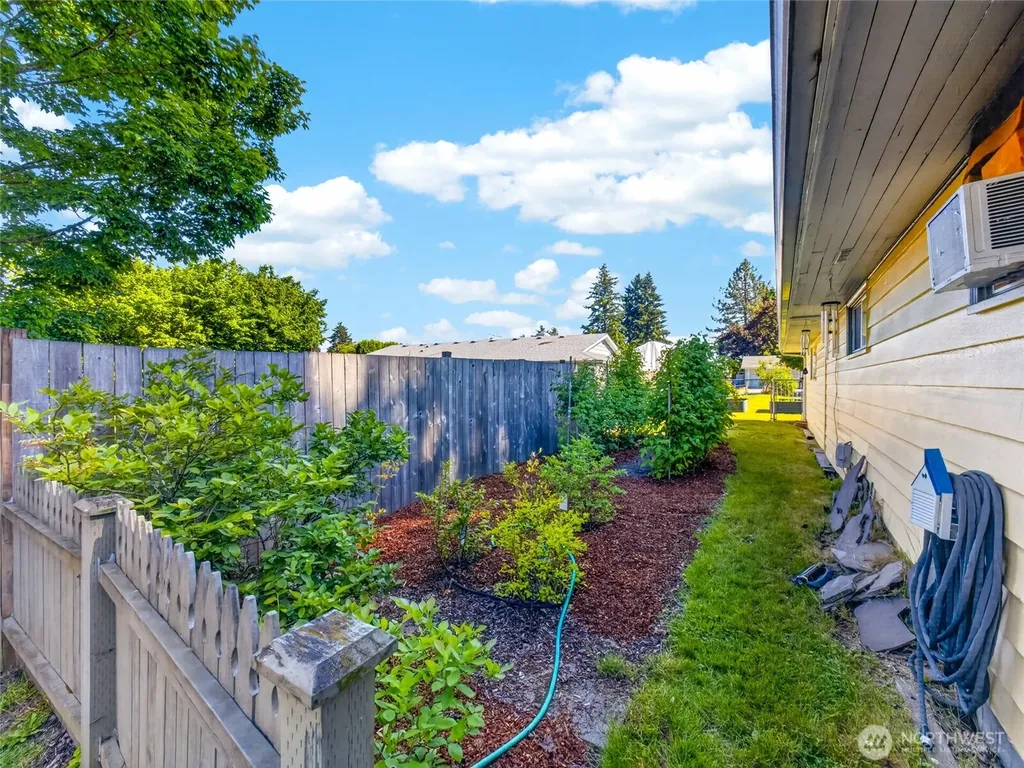 10712 NE 67 Street Vancouver WA 98662
