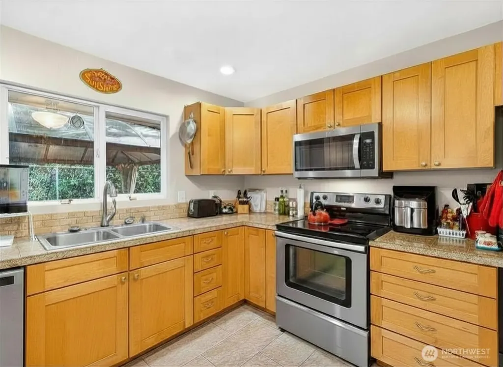 10712 NE 67 Street Vancouver WA 98662