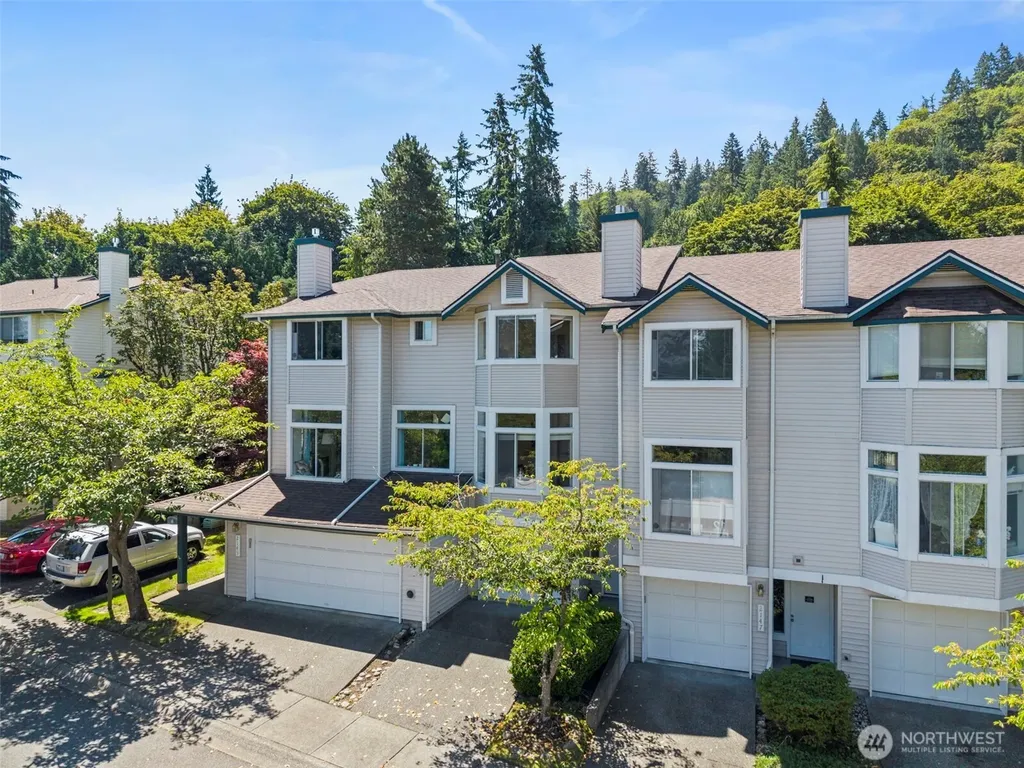 2145 NW Pacific Elm Drive Issaquah WA 98027
