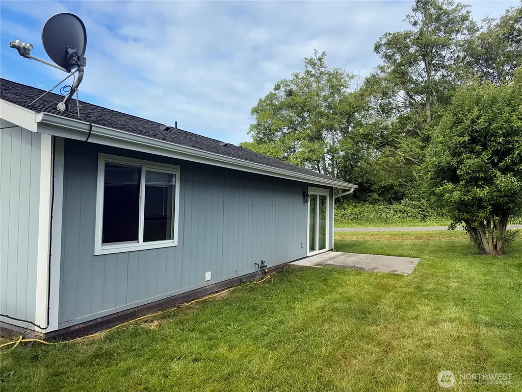 8404 Treevue Blaine WA 98230