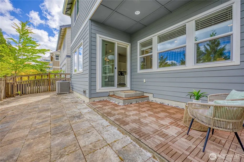 480 6th Lane NE Issaquah WA 98029