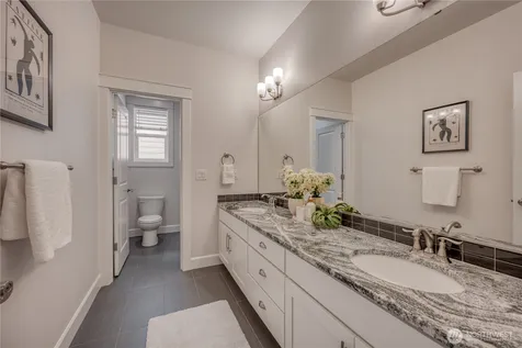 480 6th Lane NE Issaquah WA 98029