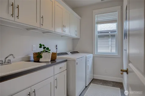 480 6th Lane NE Issaquah WA 98029