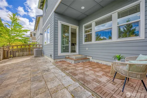 480 6th Lane NE Issaquah WA 98029