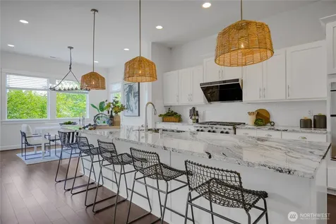 480 6th Lane NE Issaquah WA 98029