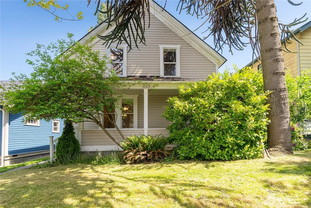 1152 Ellis Street Bellingham WA 98225