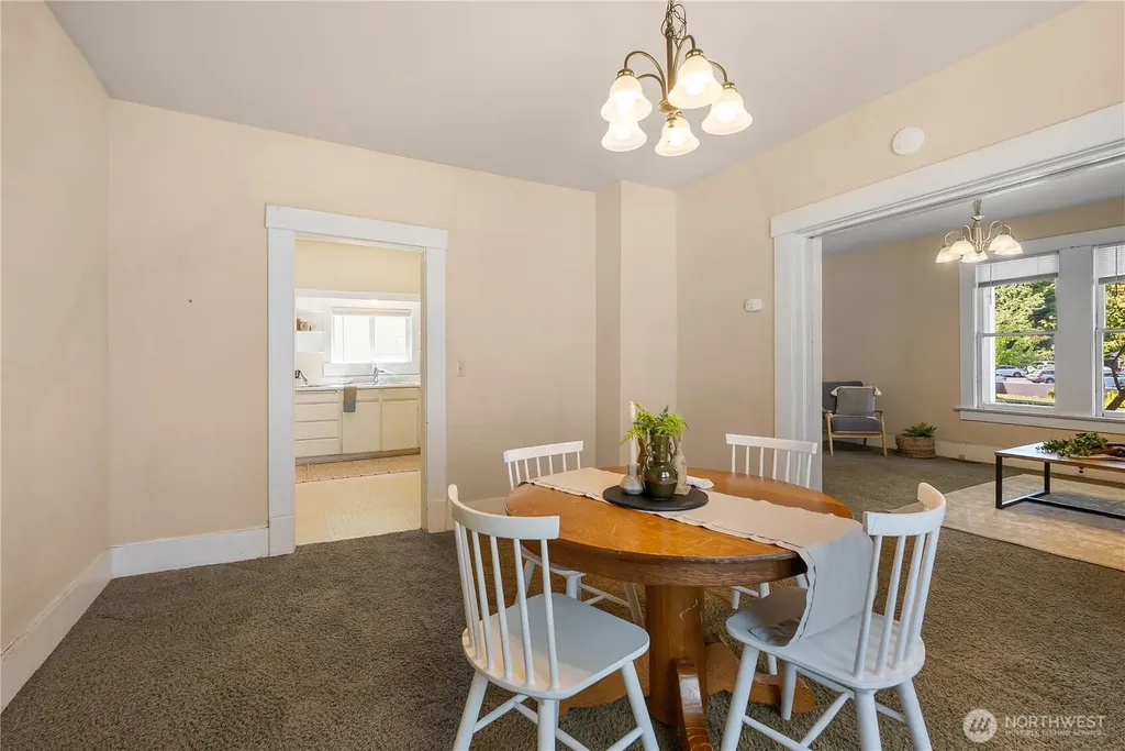 1152 Ellis Street Bellingham WA 98225