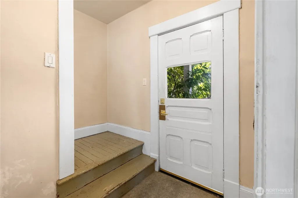 1152 Ellis Street Bellingham WA 98225