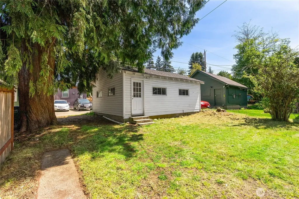 1152 Ellis Street Bellingham WA 98225