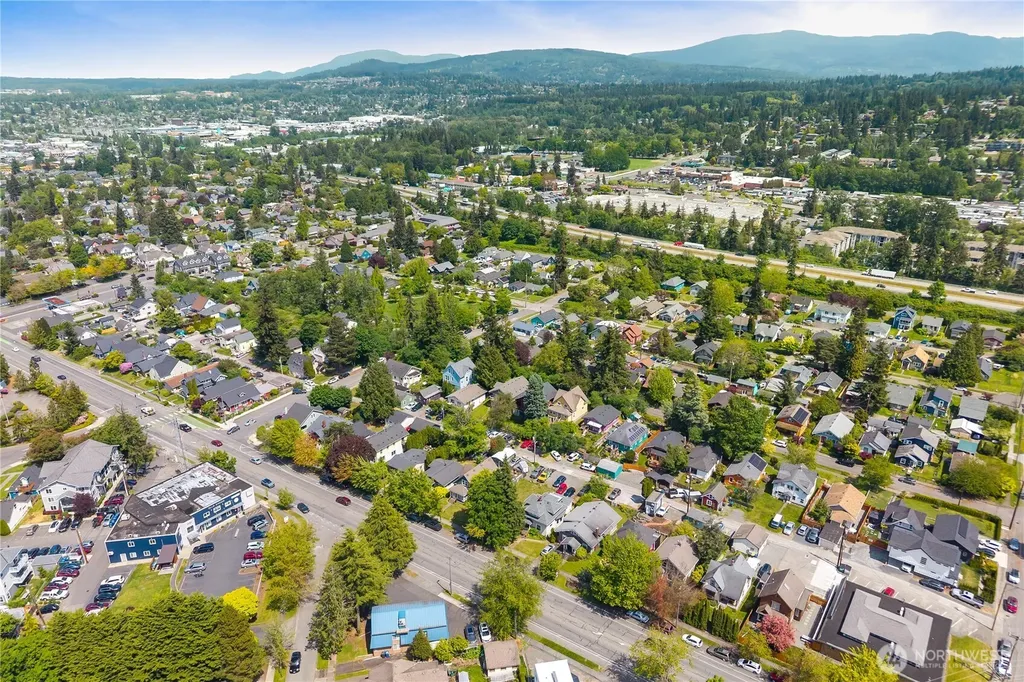 1152 Ellis Street Bellingham WA 98225