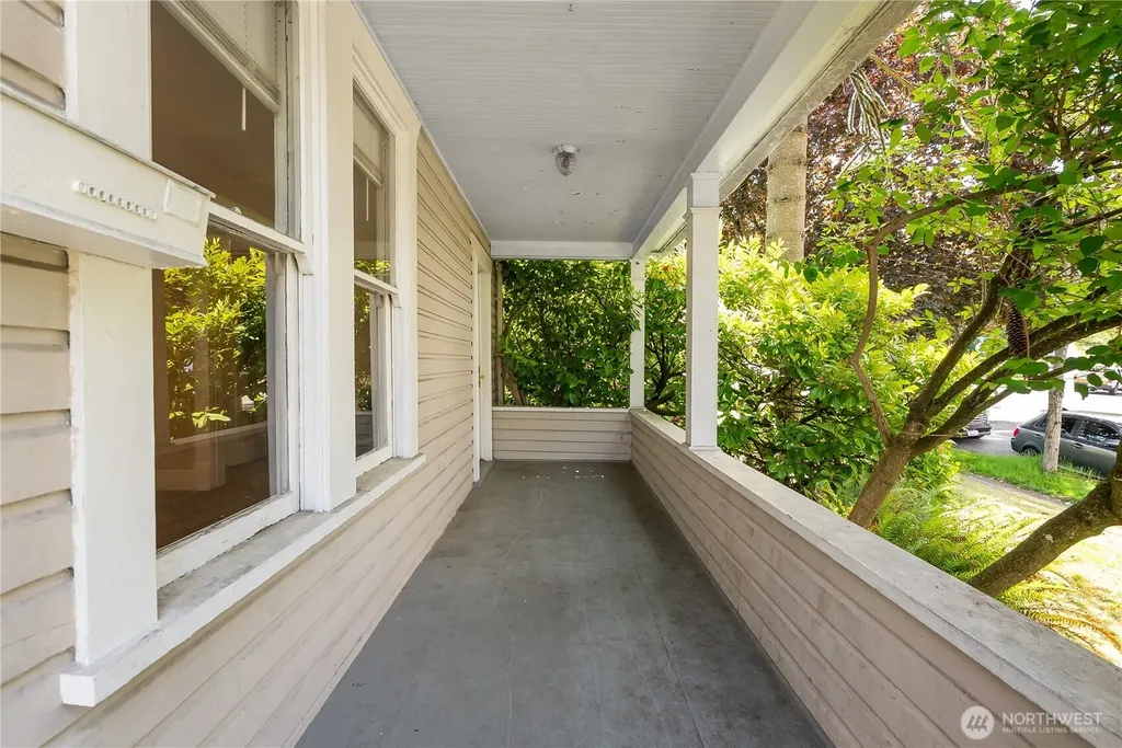 1152 Ellis Street Bellingham WA 98225