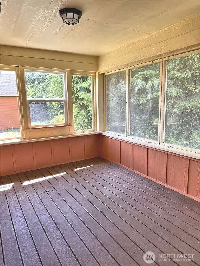 509 Point Brown Avenue SW Ocean Shores WA 98569