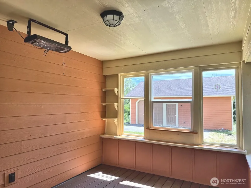 509 Point Brown Avenue SW Ocean Shores WA 98569