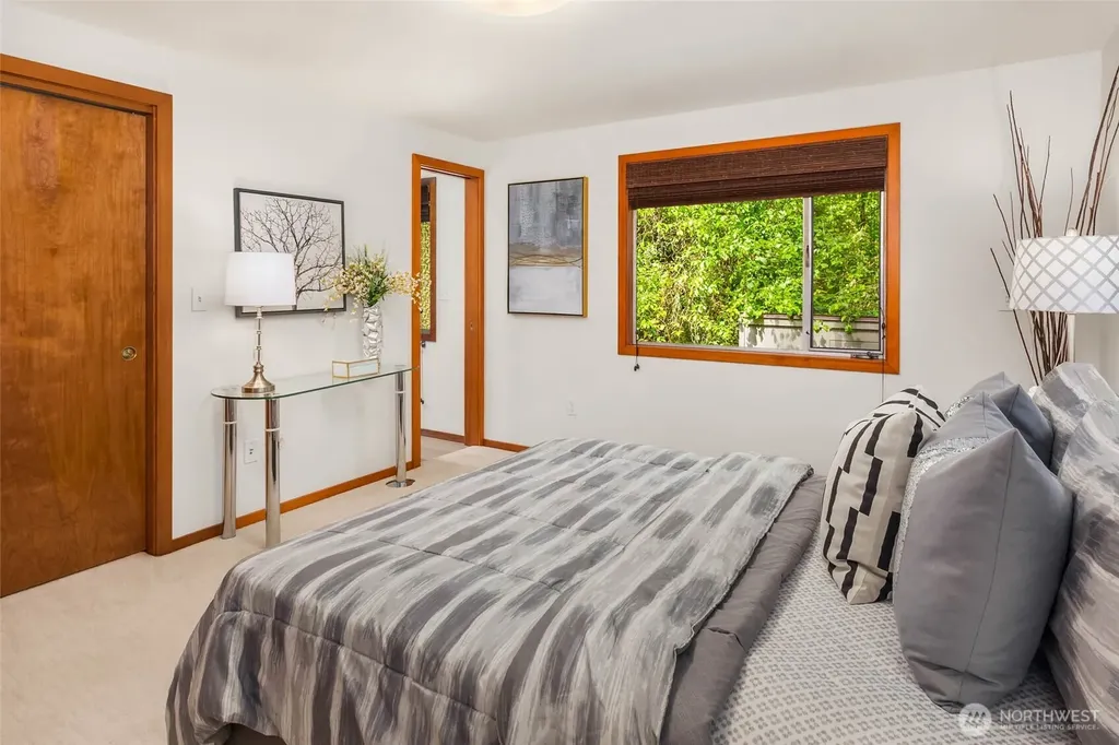 14460 NE 16th Place Bellevue WA 98007