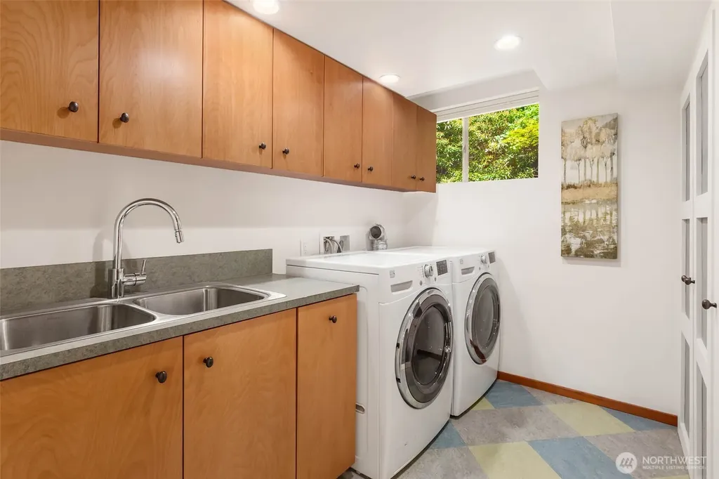 14460 NE 16th Place Bellevue WA 98007
