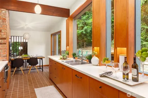 14460 NE 16th Place Bellevue WA 98007